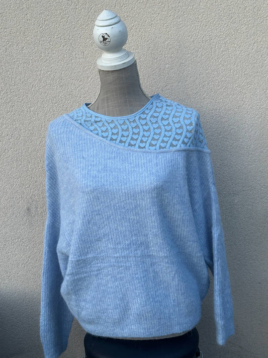 Pull bleu ciel - L'Armoire d'Ambre